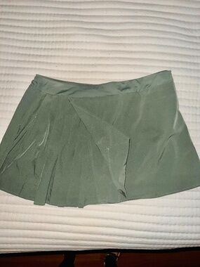 Avia Sage Green Gray Perforated Pleated Tennis Golf Skort Activewear Size Large